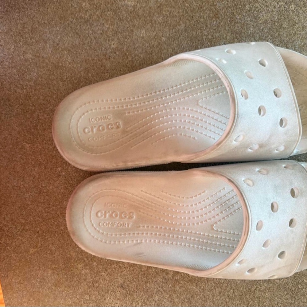 CROCS Classic White Slide Sandals